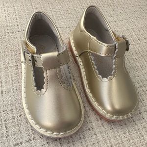 L’Amour Gold Mary Jane - Toddler Size 6